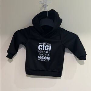 Black and White Graphic Pullover Hoodie